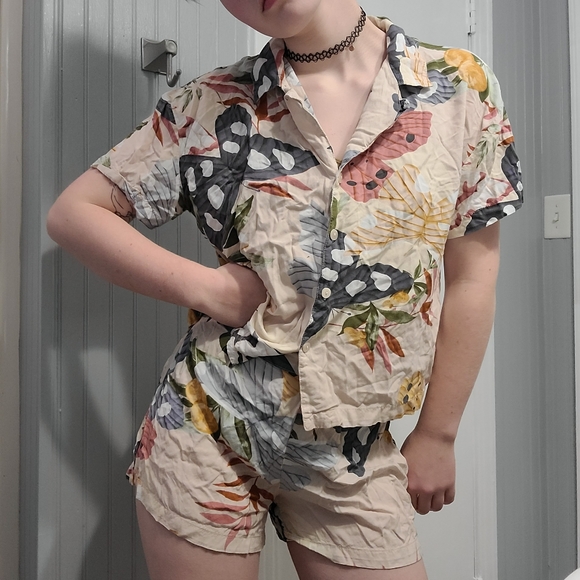 butterfly pjs - Picture 5 of 9